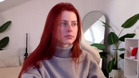 Your doll Lesli online show from 12-17-25, 09:37