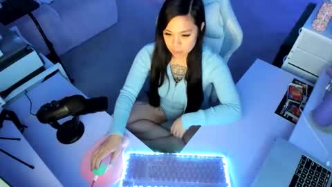 DOLLLFACE online show from 02-22-26, 06:13