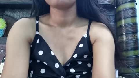 Snapshot of dollmeenu chatting on 09-19-25, 08:16 dollmeenu online show from 09-19-25, 08:16