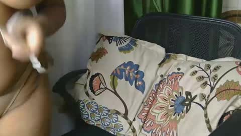 dolly_2 online show from 01-17-25, 05:00