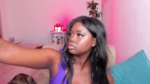 Snapshot of dolly_paige chatting on 01-17-25, 10:44 emily -- online show from 01-17-25, 10:44