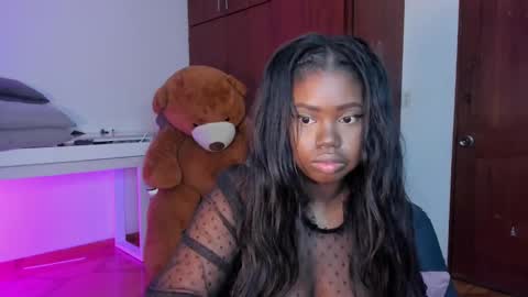 Snapshot of dolly_paige chatting on 09-25-25, 08:29 emily -- online show from 09-25-25, 08:29