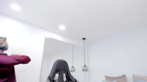 dolly walker online show from 01-23-25, 07:32