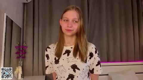 Emilia online show from 09-09-25, 06:18