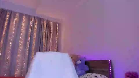 Dollya online show from 03-27-26, 01:44