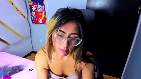 dollyjuicy1 online show from 12-02-24, 08:33