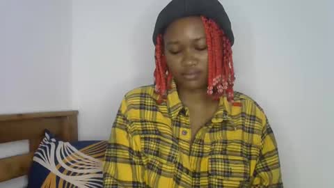 Snapshot of dollyplum chatting on 10-05-25, 05:50 Cushey online show from 10-05-25, 05:50