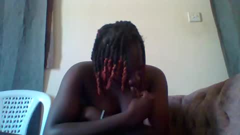 Snapshot of dollyvee chatting on 11-11-25, 12:16 dollyvee online show from 11-11-25, 12:16