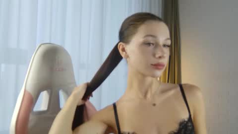 Snapshot of dollyvega chatting on 09-24-25, 06:28 Dolly online show from 09-24-25, 06:28