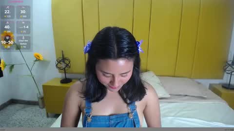 Snapshot of dollywood_ chatting on 09-17-25, 08:21 DollyWood  online show from 09-17-25, 08:21