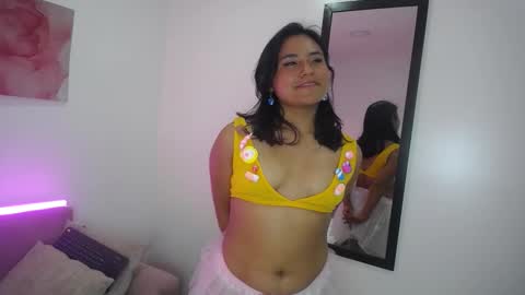 Snapshot of dollywood_ chatting on 10-17-25, 03:31 DollyWood  online show from 10-17-25, 03:31