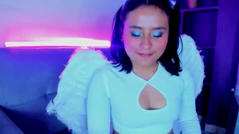 Snapshot of dollywood_ chatting on 10-21-25, 08:09 DollyWood  online show from 10-21-25, 08:09