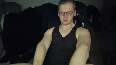 Snapshot of doloresman chatting on 05-14-26, 02:18 doloresman online show from 05-14-26, 02:18