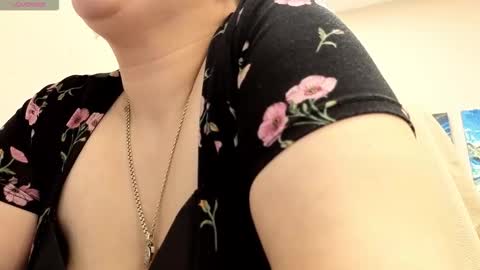 Snapshot of doloressea chatting on 11-30-25, 05:44 DoloresSea online show from 11-30-25, 05:44