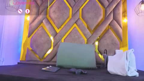 Snapshot of dom_veneno chatting on 12-03-25, 07:12 dom_veneno online show from 12-03-25, 07:12