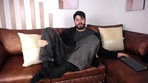 domboy  online show from 06-05-26, 08:58
