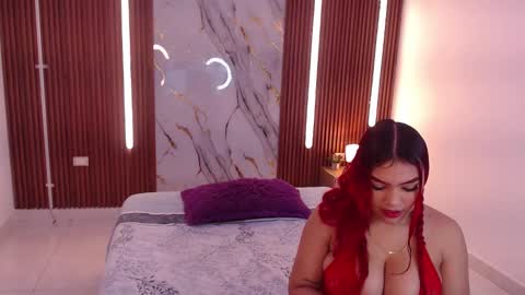 Snapshot of domenica_west chatting on 10-07-25, 12:35 domenica online show from 10-07-25, 12:35