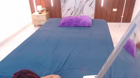 Snapshot of domenica_west chatting on 10-09-25, 12:03 domenica online show from 10-09-25, 12:03
