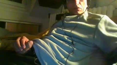 domi94300 online show from 05-10-26, 09:42