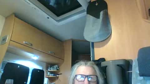 domiande online show from 02-09-26, 09:52