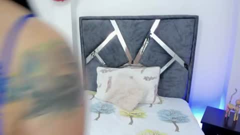 domi  online show from 07-22-26, 12:08