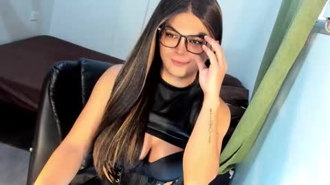 ANGELA online show from 12-14-25, 06:08