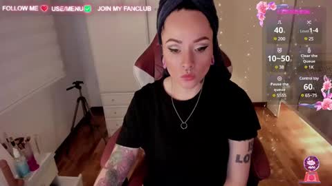 Snapshot of domina_deivis chatting on 02-05-25, 07:50 I WILL BE BACK ON WEDNESDAY DECEMBER 4 0100AM COLOMBIA TIME online show from 02-05-25, 07:50