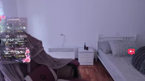 Snapshot of domina_deivis chatting on 11-17-25, 01:17 I WILL BE BACK ON WEDNESDAY DECEMBER 4 0100AM COLOMBIA TIME online show from 11-17-25, 01:17