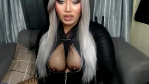 dominant10inchcock online show from 11-07-25, 11:21