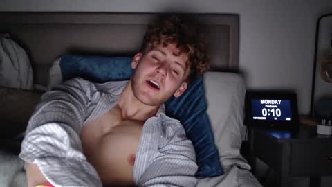 Alex...  online show from 11-10-25, 12:09