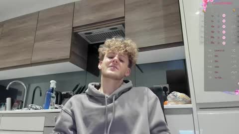 Alex...  online show from 11-19-25, 09:59