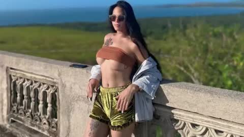 Snapshot of dominantgoddessontop chatting on 02-23-25, 06:45 CALL ME BABY BELLA online show from 02-23-25, 06:45