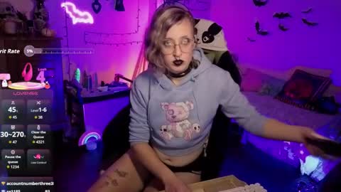 Bigbearnbunnyboy online show from 12-05-25, 12:30