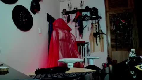 Snapshot of dominatrixblue chatting on 01-09-26, 07:37 Dom Blue online show from 01-09-26, 07:37
