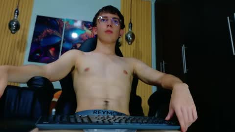 Snapshot of dominic_carminex chatting on 10-09-25, 07:45 dominic_carminex online show from 10-09-25, 07:45