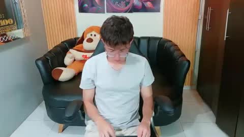 Snapshot of dominic_carminex chatting on 10-18-25, 07:58 dominic_carminex online show from 10-18-25, 07:58