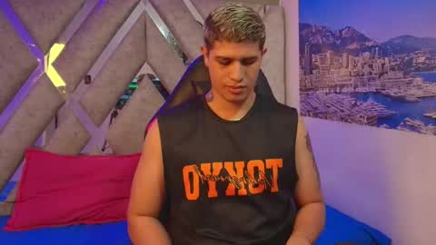 DOMI online show from 04-29-26, 03:54