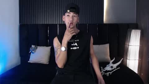 Dominic online show from 10-30-25, 03:41