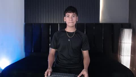 Dominic online show from 01-15-26, 04:17