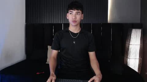Dominic online show from 04-10-26, 01:22