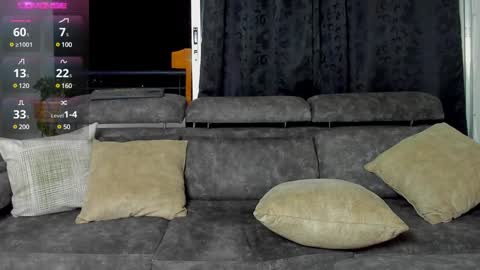 Snapshot of dominic_joness chatting on 01-24-25, 04:16 SANTI independent model online show from 01-24-25, 04:16