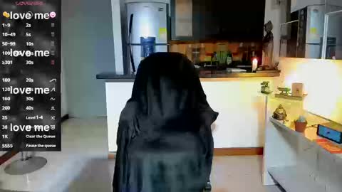 Snapshot of dominic_joness chatting on 09-16-25, 01:39 SANTI independent model online show from 09-16-25, 01:39