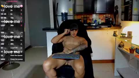 Snapshot of dominic_joness chatting on 10-05-25, 07:23 SANTI independent model online show from 10-05-25, 07:23