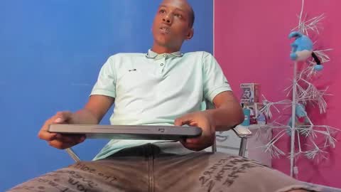 dominic online show from 01-18-25, 03:09