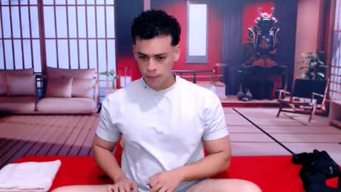 Dominic online show from 10-05-25, 07:23