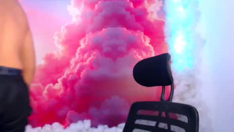 Dominic online show from 10-08-25, 07:22