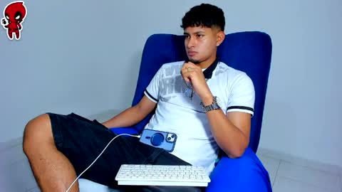  Dominic  online show from 04-25-26, 02:25