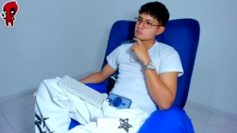 Snapshot of dominick_king chatting on 05-03-26, 12:38 Dominic online show from 05-03-26, 12:38