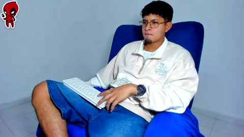 Snapshot of dominick_king chatting on 05-06-26, 01:57 Dominic online show from 05-06-26, 01:57
