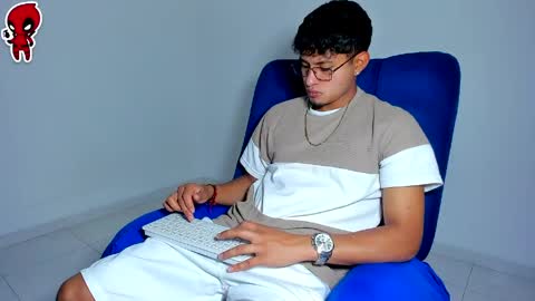 Snapshot of dominick_king chatting on 05-07-26, 03:12 Dominic online show from 05-07-26, 03:12